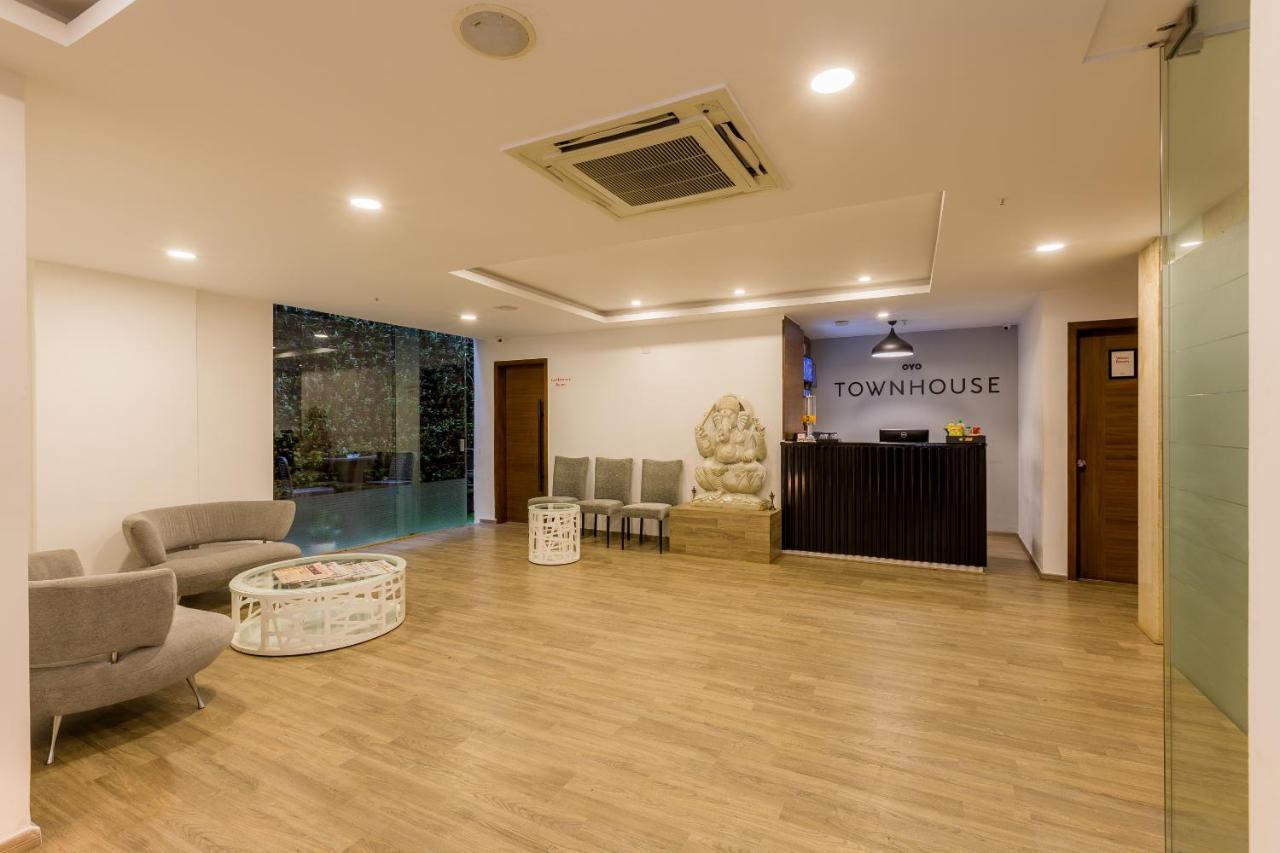 Oyo 316 Brigade Royale Hotel
